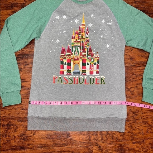 Disney Annual Passholder Exclusive 2020 Christmas Sweatshirt, Castle, Size S/M - Picture 3 of 6